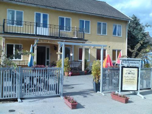 Malilla Hotell & Restaurang Ngoại thất bức ảnh
